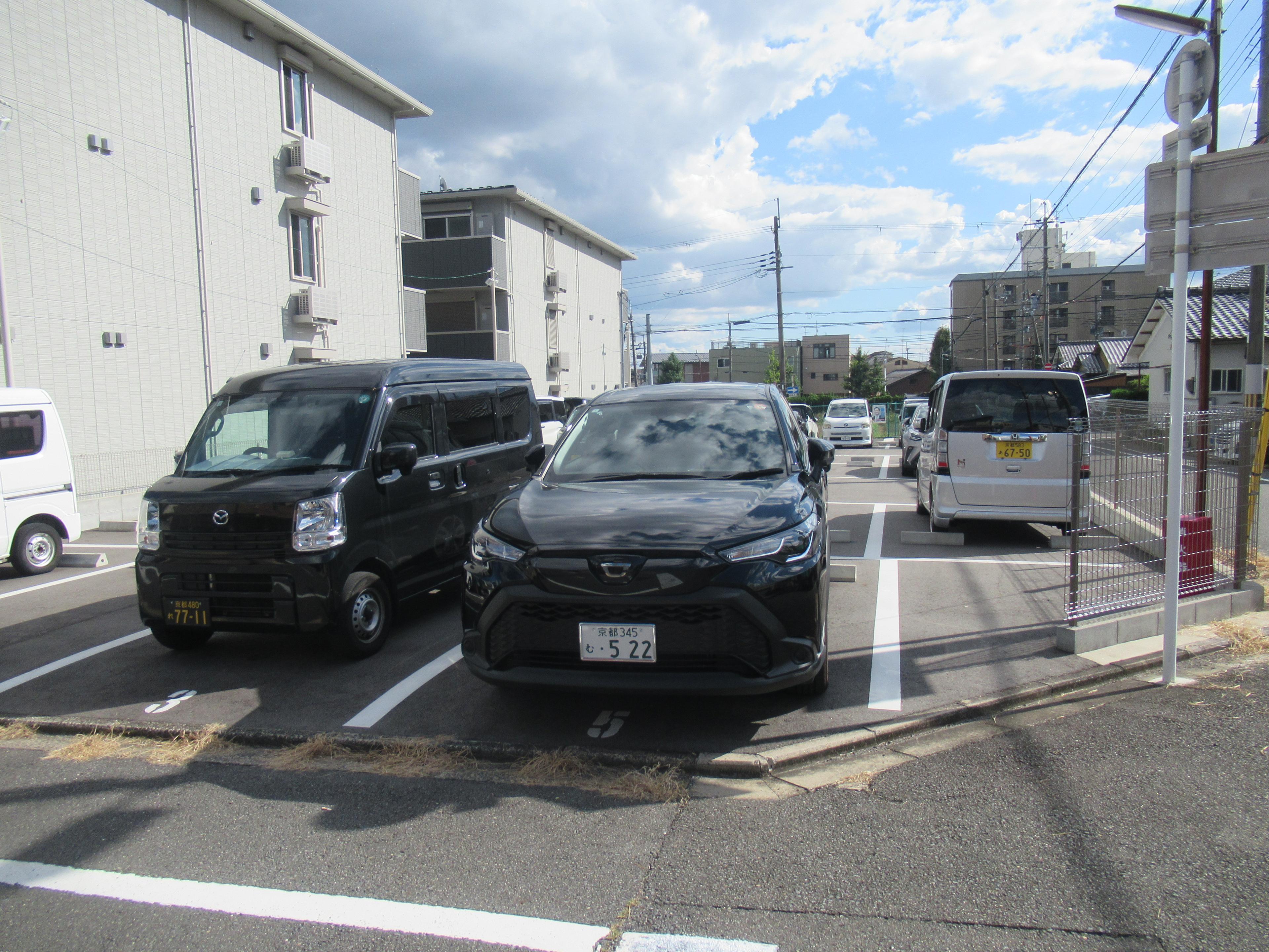 第1藤原ガレージの外観・駐車場イメージ2枚目