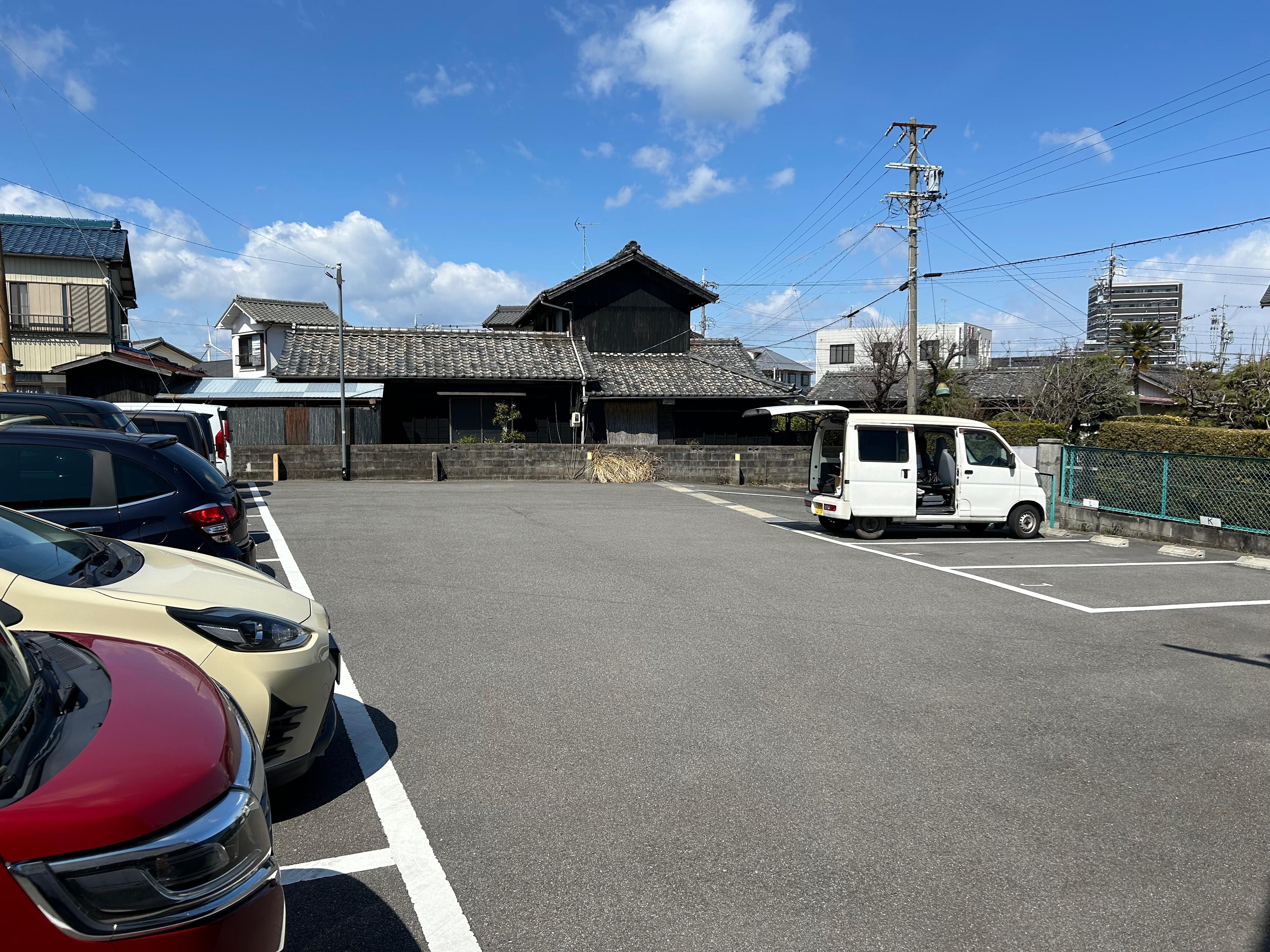 000209の外観・駐車場イメージ3枚目