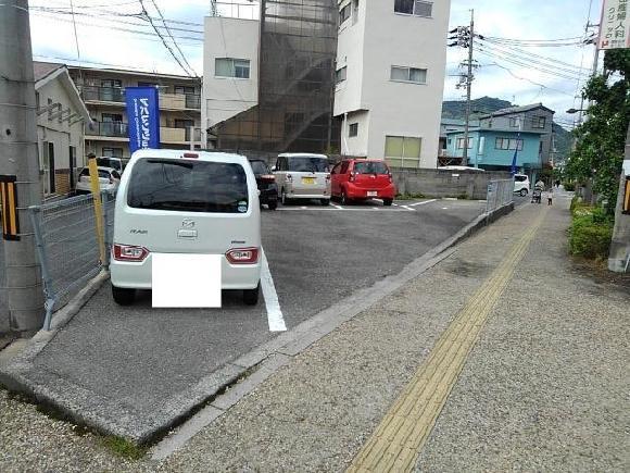 桑原ガレージの外観・駐車場イメージ1枚目