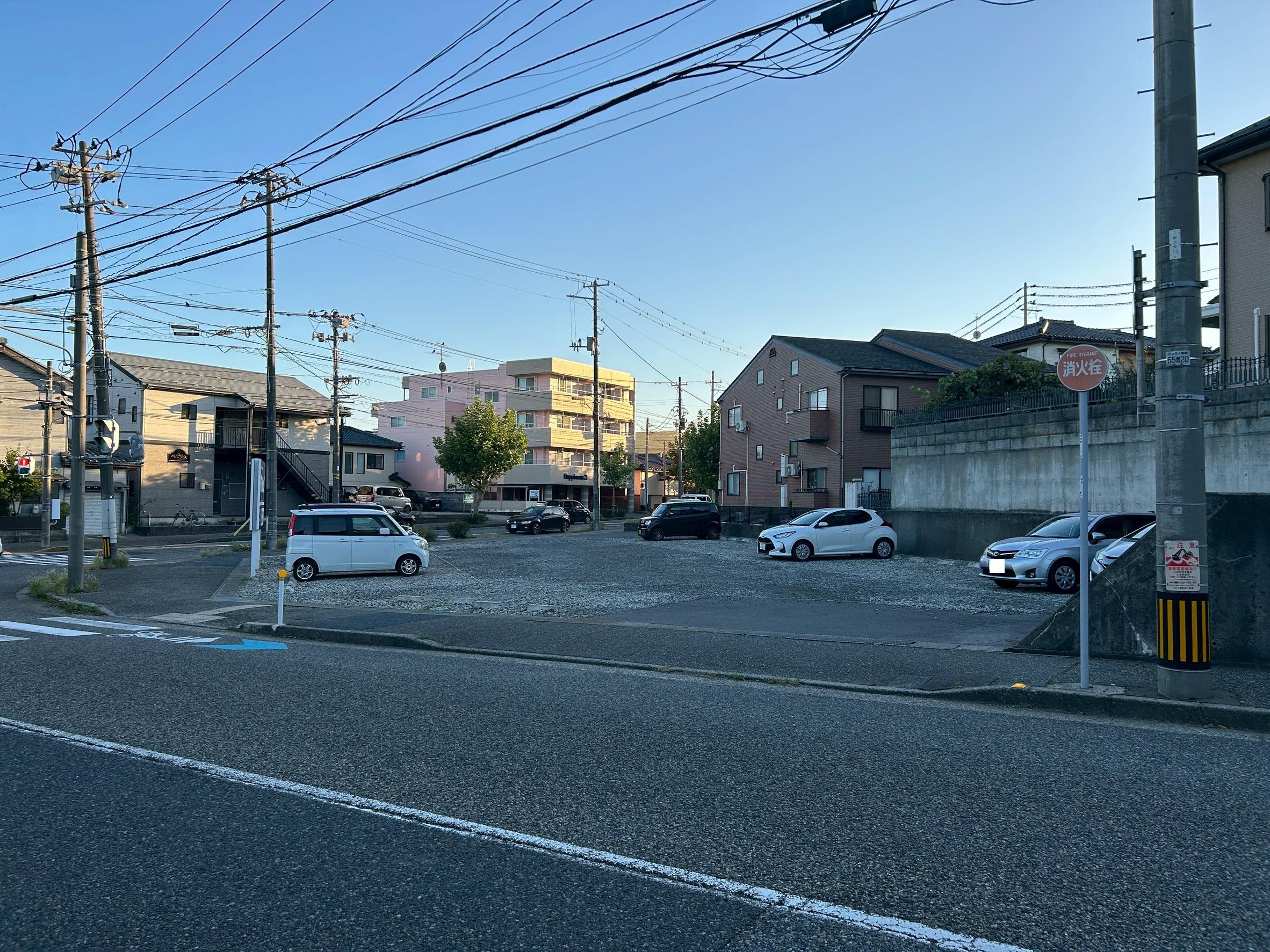 87.宮原ガレージの外観・駐車場イメージ3枚目