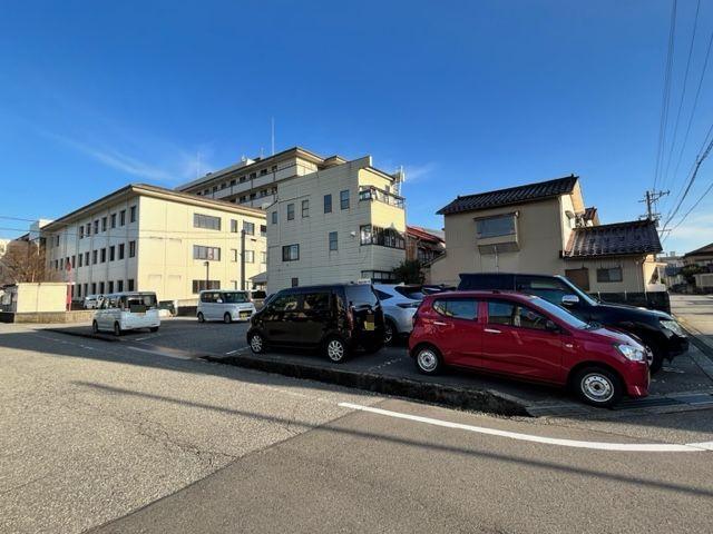 長山駐車場の外観・駐車場イメージ1枚目
