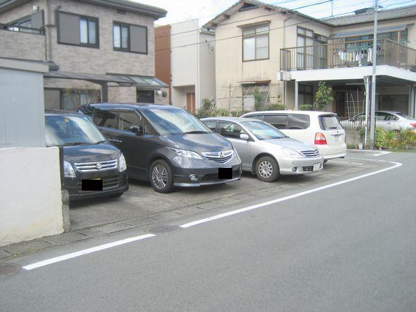 大久保駐車場の外観・駐車場イメージ2枚目