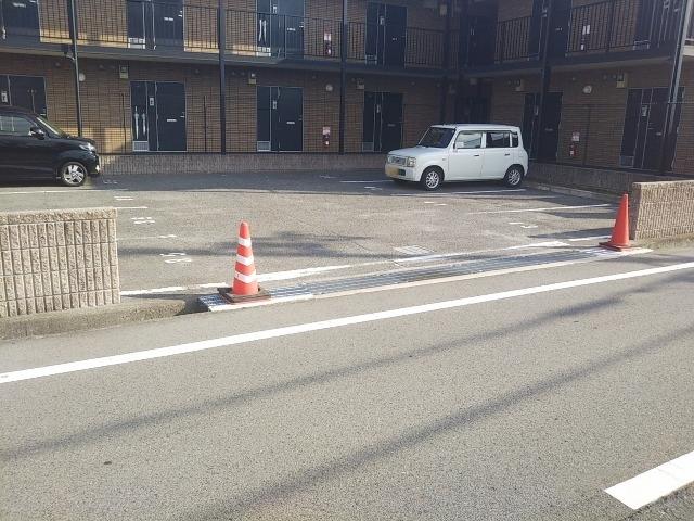 ショコラⅡ(40590)の外観・駐車場イメージ1枚目