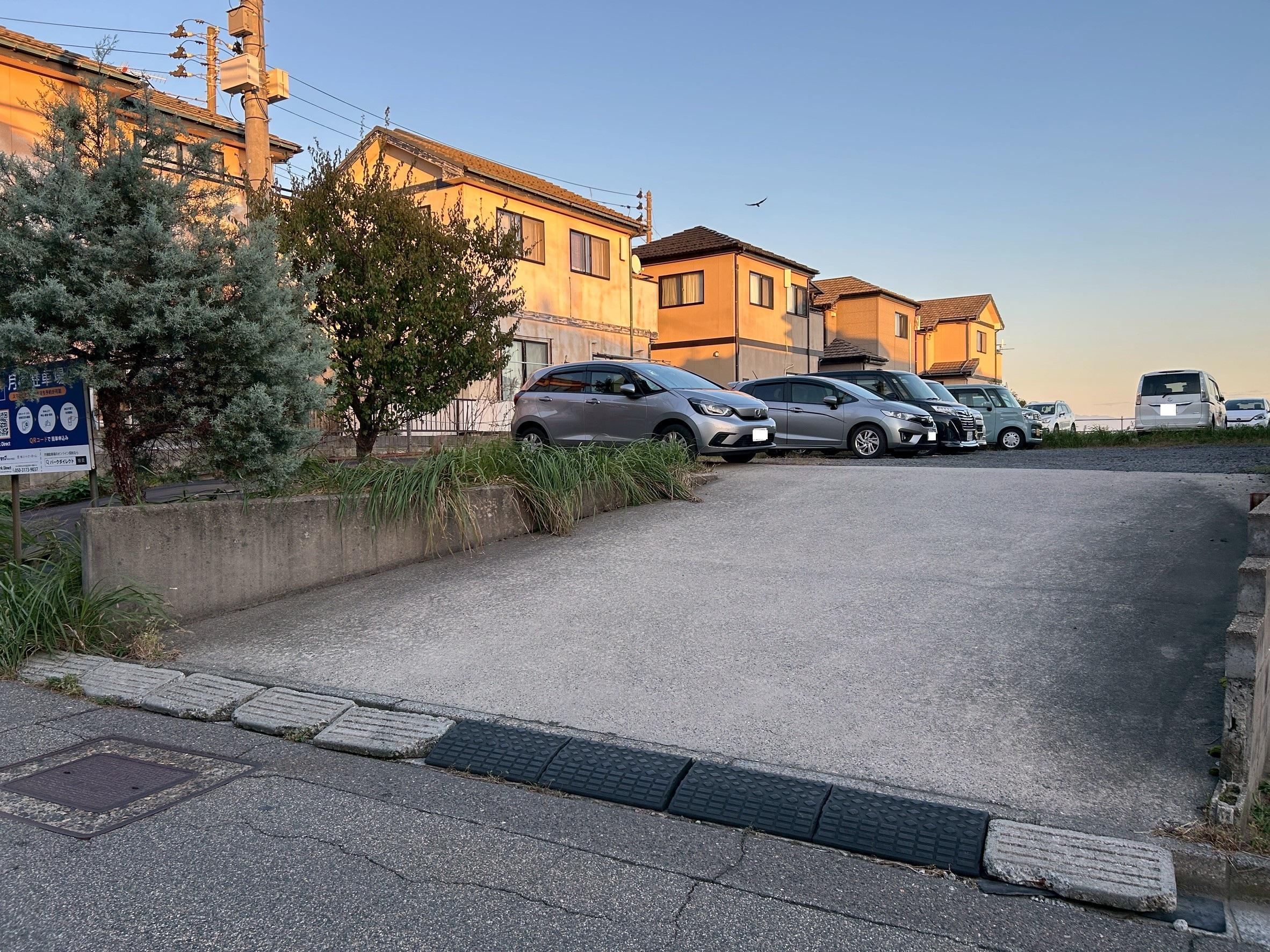 23.岡本ガレージの外観・駐車場イメージ3枚目