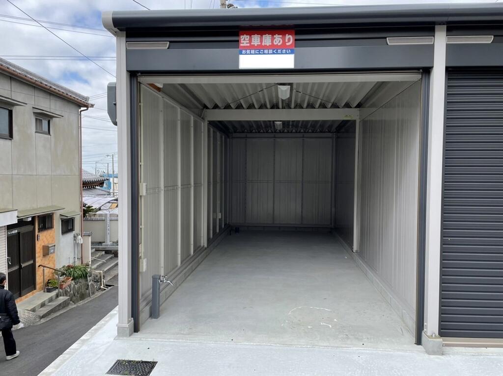 FK東大阪ガレージの外観・駐車場イメージ2枚目