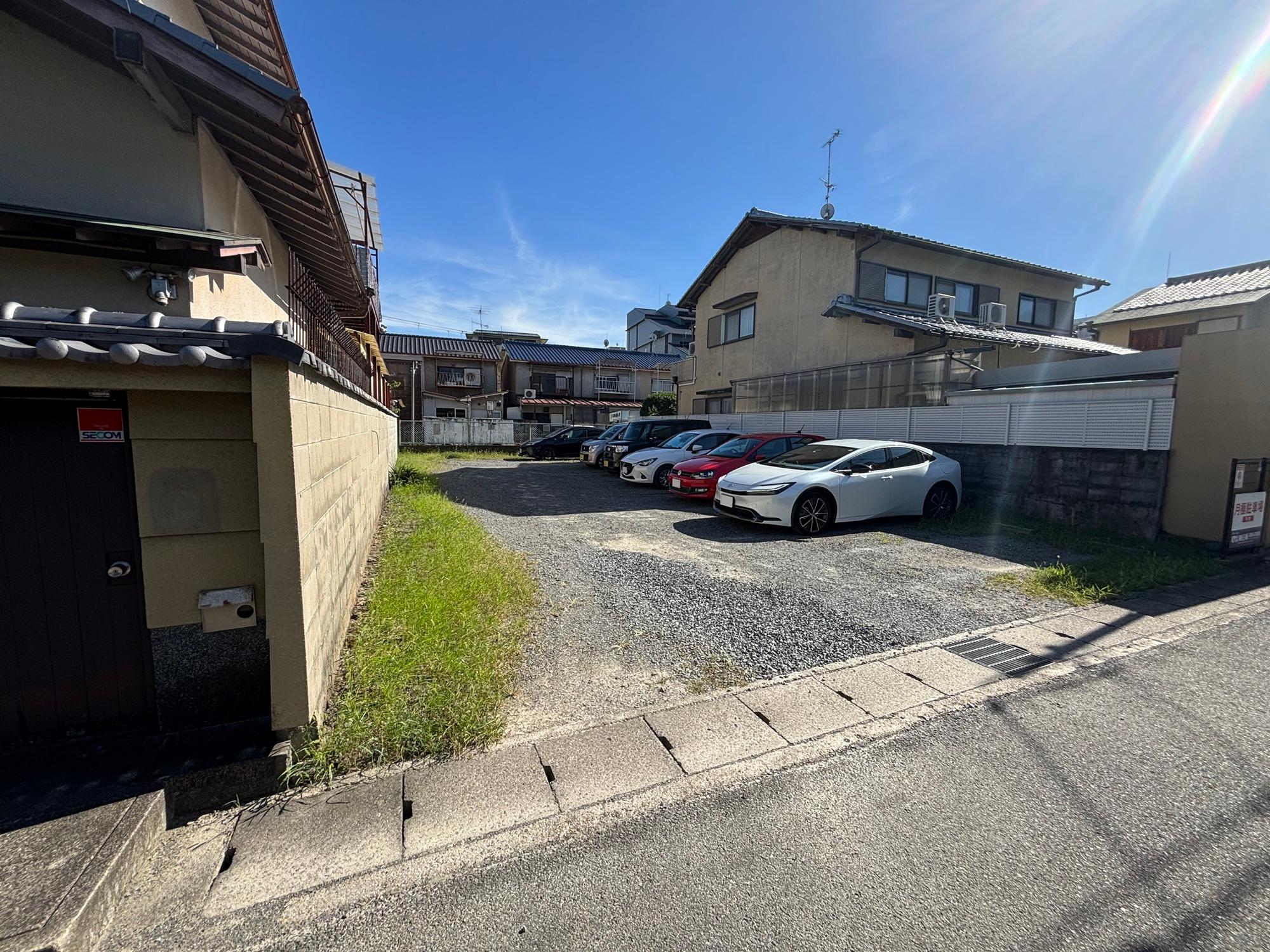 上桂森下町ガレージ№①の外観・駐車場イメージ3枚目