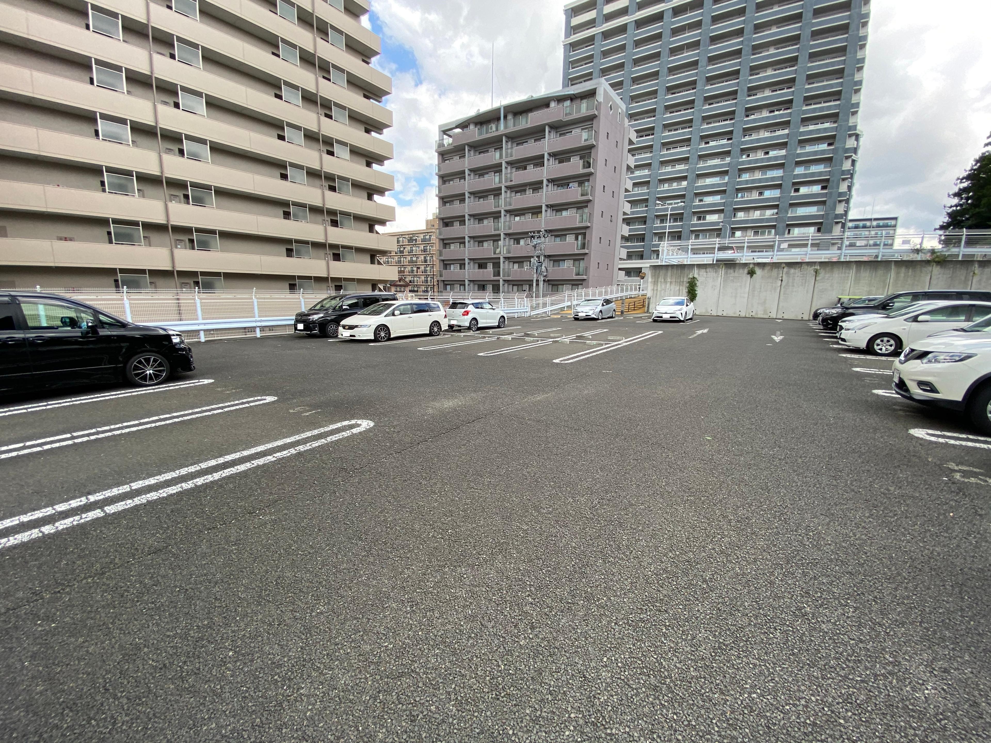 榴岡天満宮第二駐車場の外観・駐車場イメージ2枚目