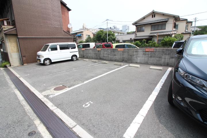 出汐3丁目田中ｶﾞﾚｰｼﾞの外観・駐車場イメージ2枚目