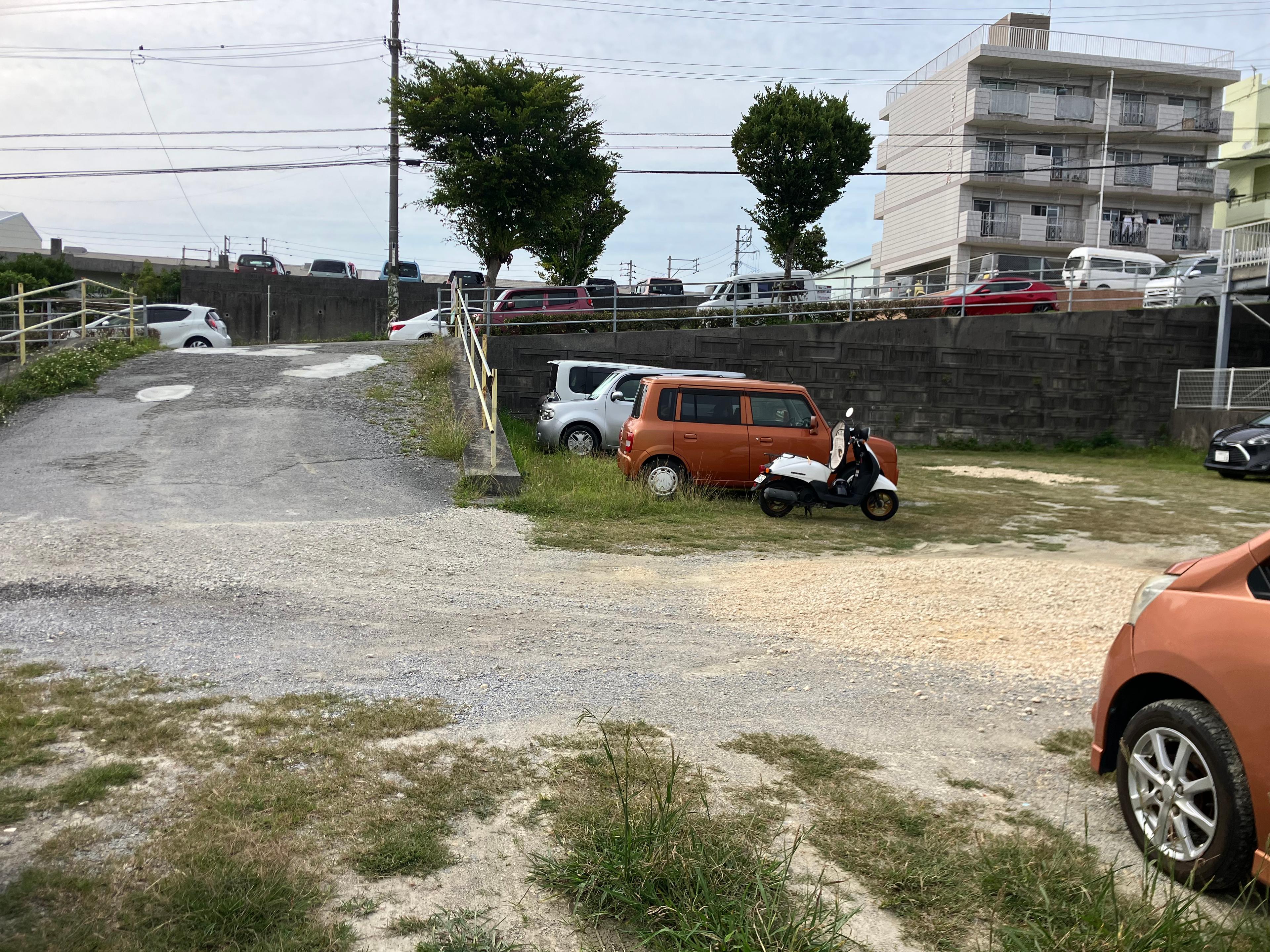 西原パーキングⅠの外観・駐車場イメージ3枚目