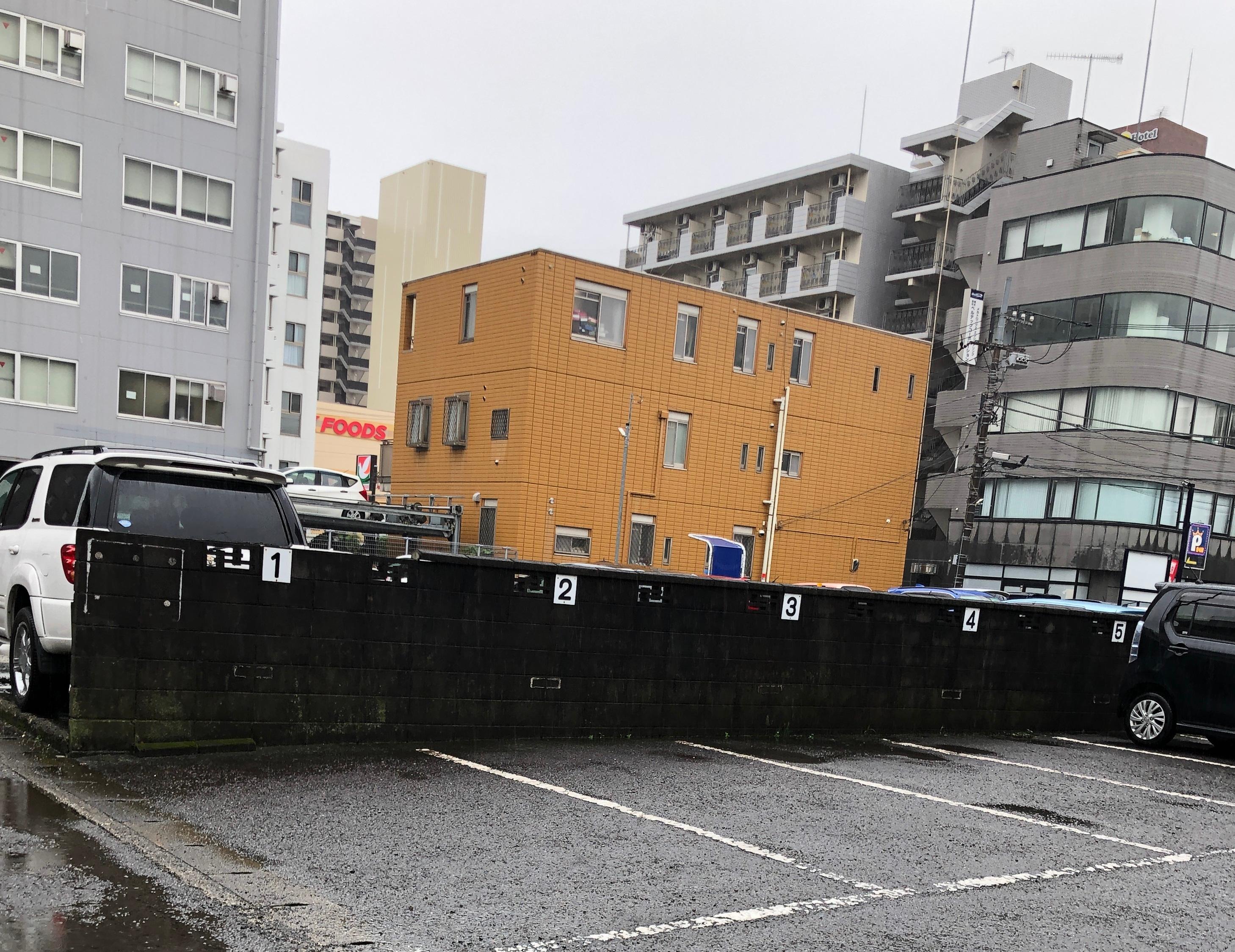 片瀬駐車場の外観・駐車場イメージ1枚目