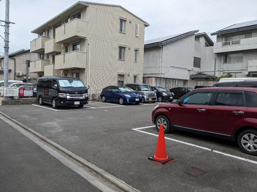 シュトラーセ壬生辻町の外観・駐車場イメージ1枚目