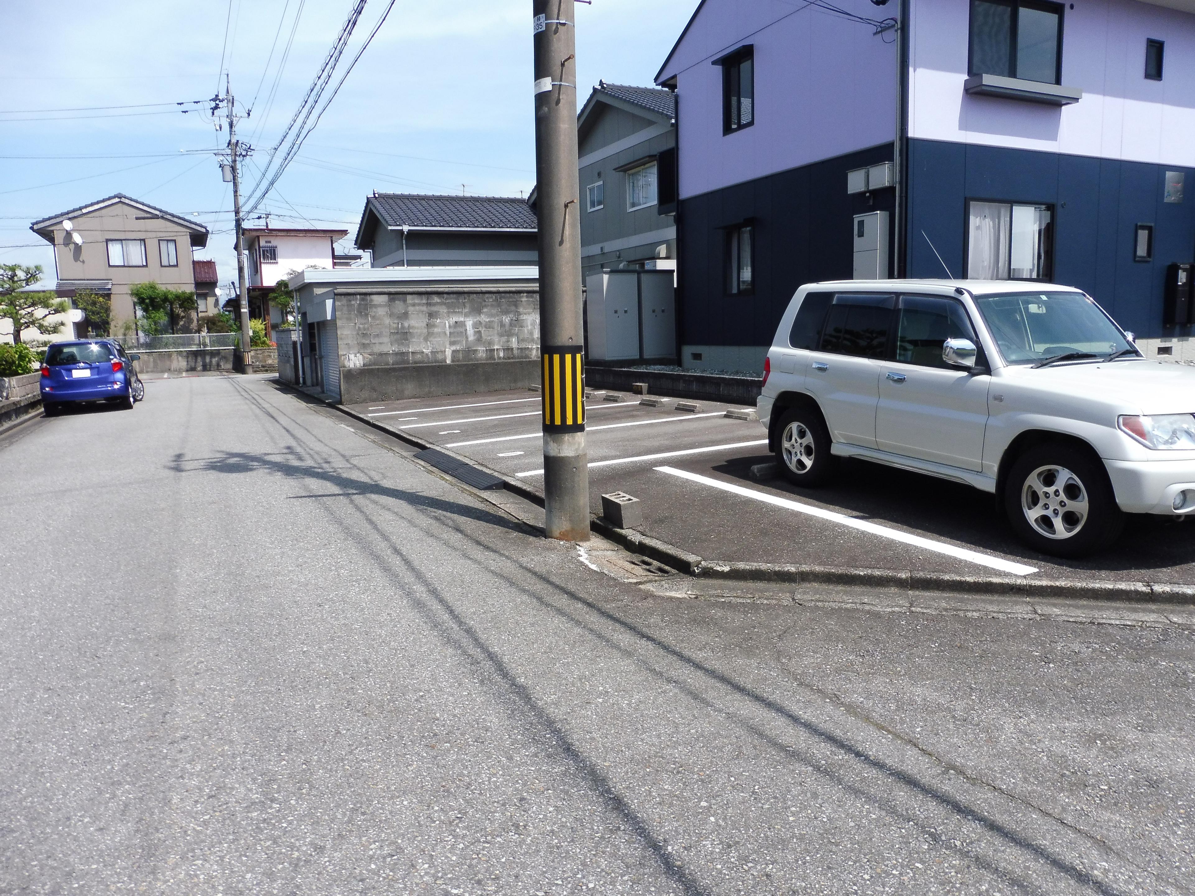 フォーレス荏原南台月極駐車場の外観・駐車場イメージ2枚目