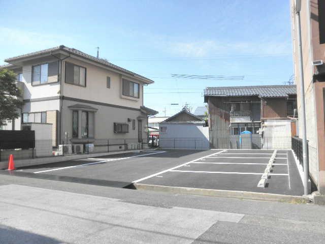 ワイズ・栄 第2駐車場の外観・駐車場イメージ3枚目