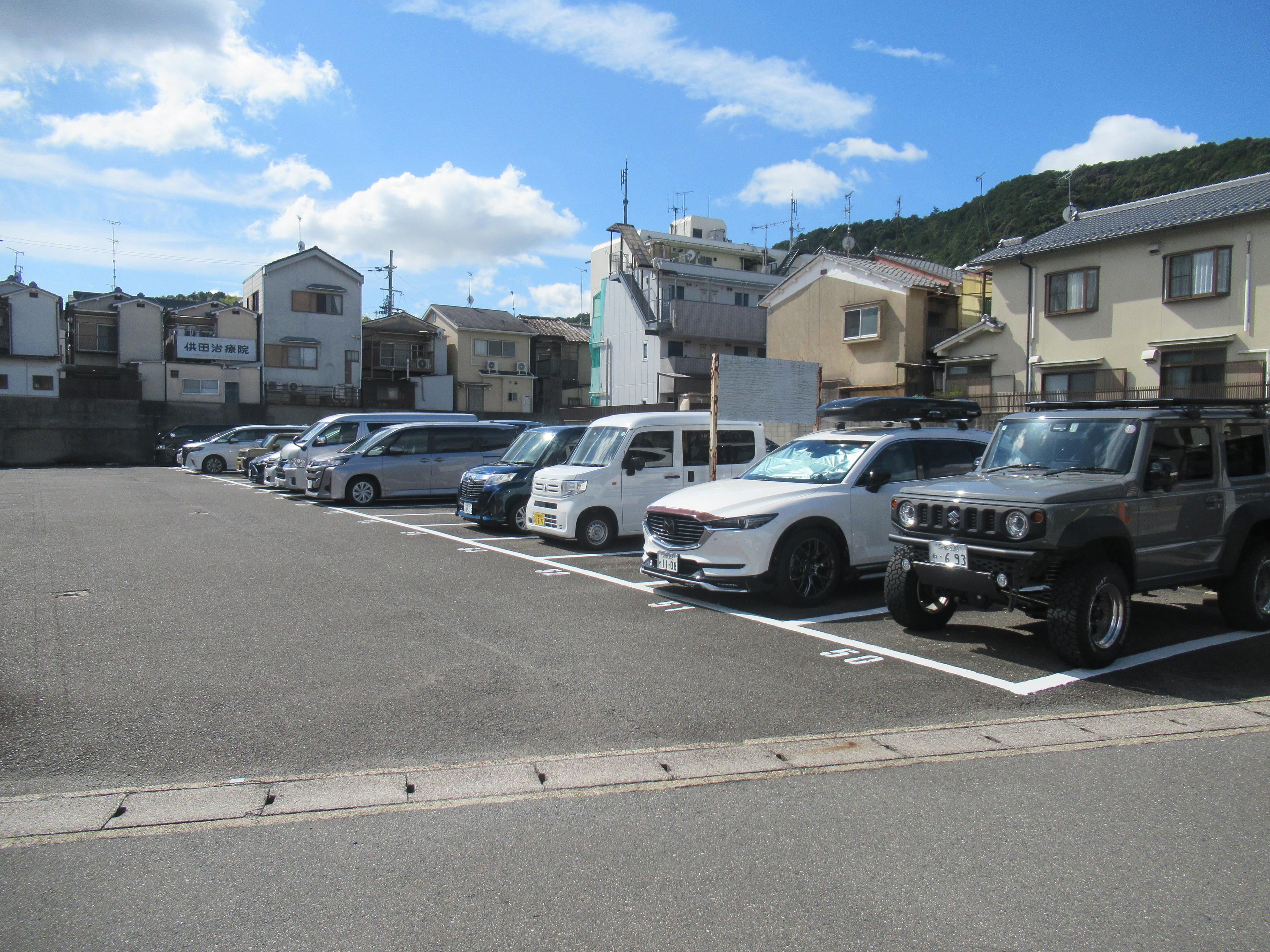 みのわガレージの外観・駐車場イメージ2枚目
