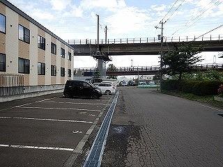 フローラ(32776)の外観・駐車場イメージ1枚目