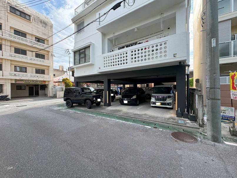 幸ハウス駐車場の外観・駐車場イメージ1枚目