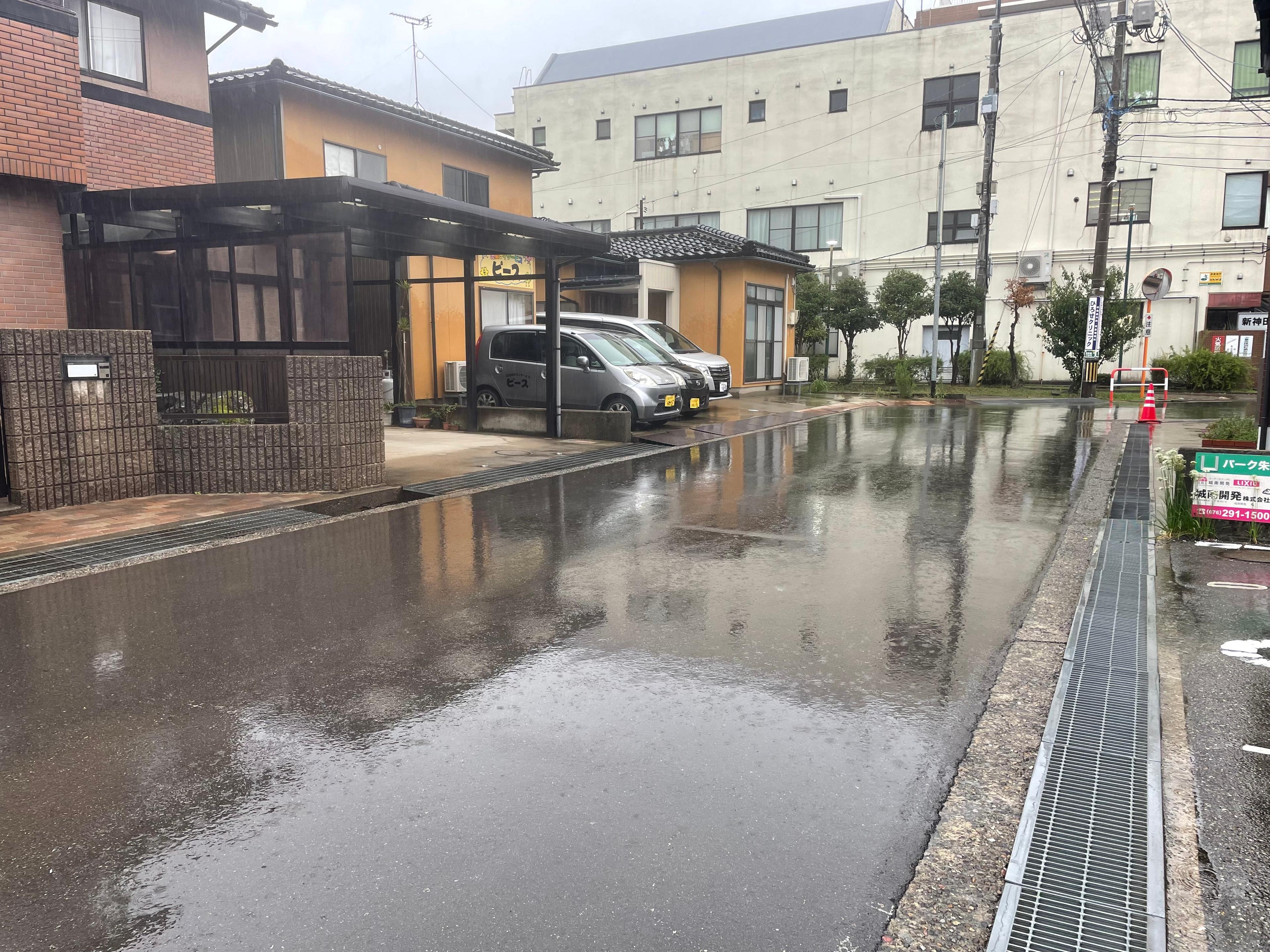 パーク朱鷺の外観・駐車場イメージ2枚目