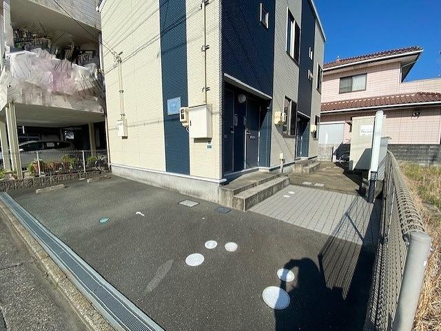 ラサ(45141)の外観・駐車場イメージ1枚目