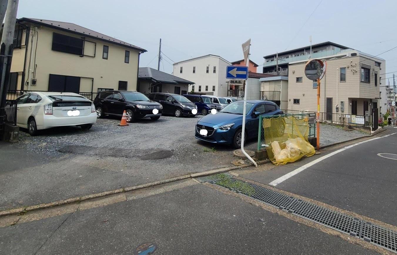 辻駐車場の外観・駐車場イメージ2枚目