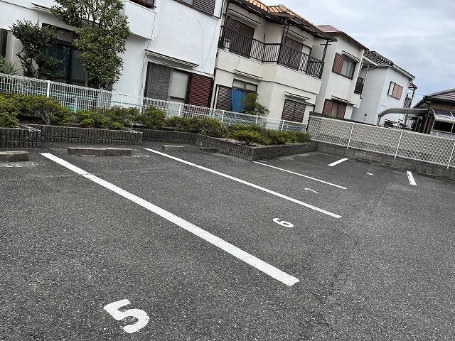ＳＭＩＬＥ(10637)の外観・駐車場イメージ1枚目
