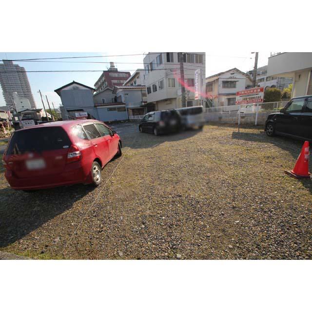 上総屋本店川口月極駐車場の外観・駐車場イメージ2枚目