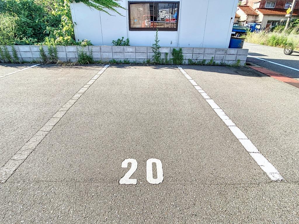 森戸１丁目Ｕ駐車場の外観・駐車場イメージ3枚目