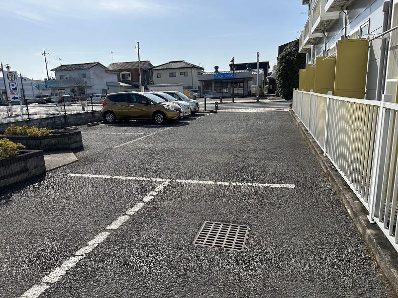 コンフォートⅡ(21017)の外観・駐車場イメージ2枚目