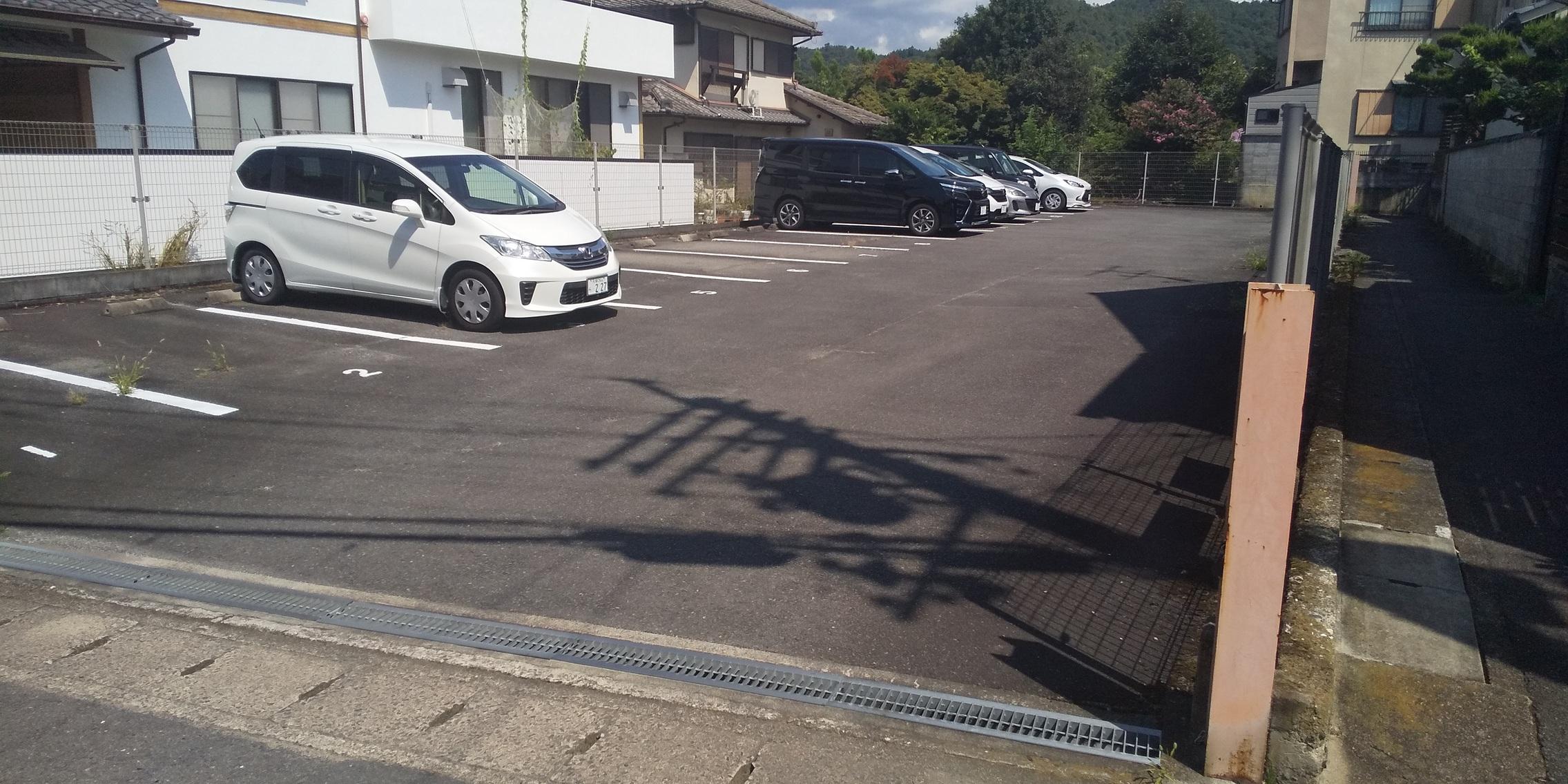 池下町6ガレージの外観・駐車場イメージ1枚目
