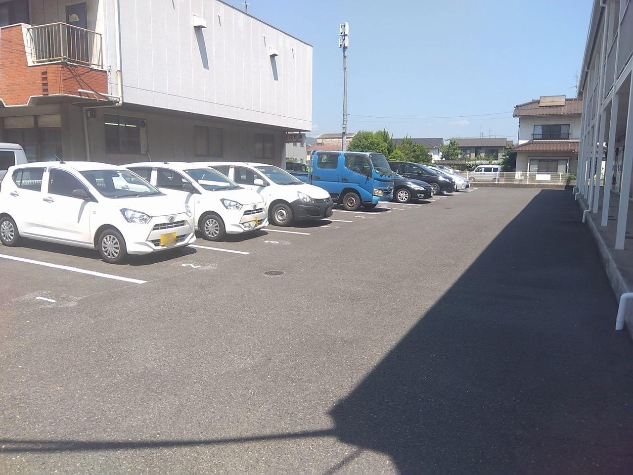 コンフォール(17985)の外観・駐車場イメージ2枚目