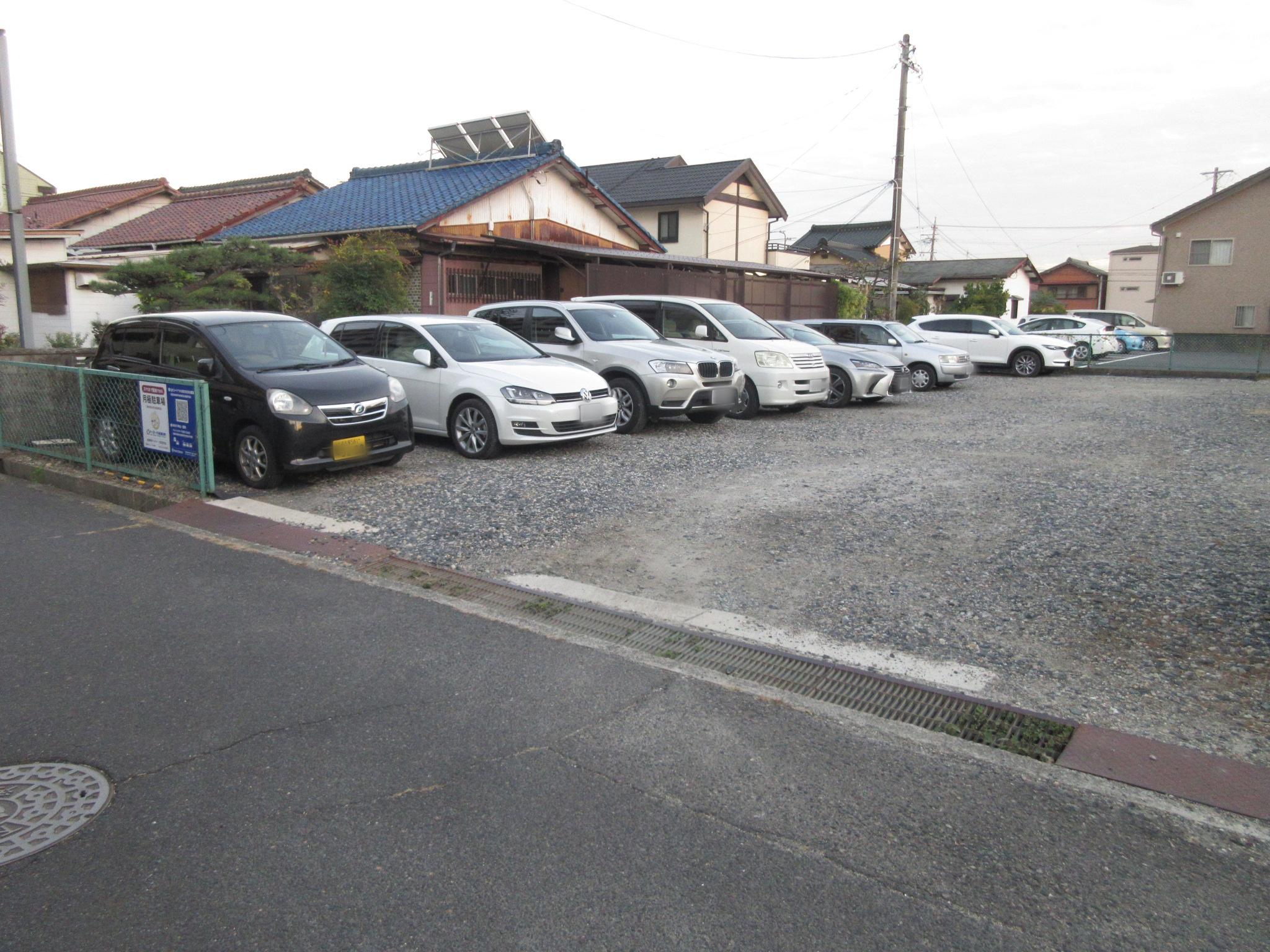 三郷町富丘(三宅)駐車場の外観・駐車場イメージ1枚目