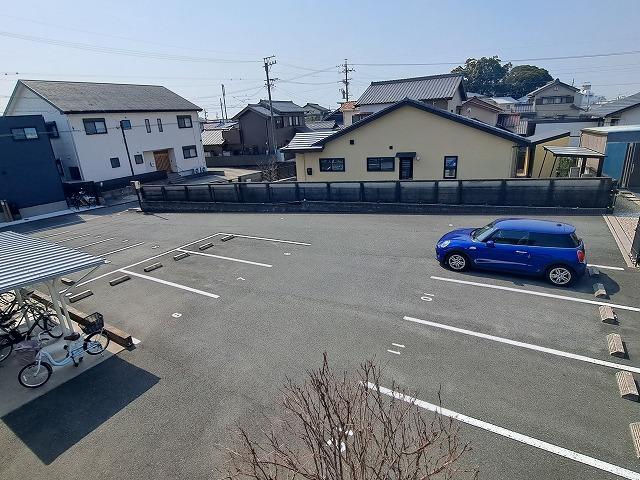 プレシャス(31124)の外観・駐車場イメージ1枚目