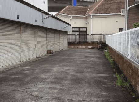 FK唐国町2丁目ガレージの外観・駐車場イメージ1枚目