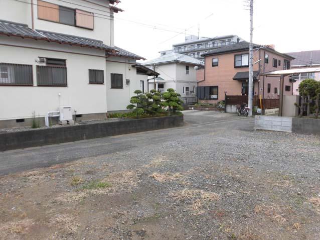 東真土駐車場3の外観・駐車場イメージ3枚目