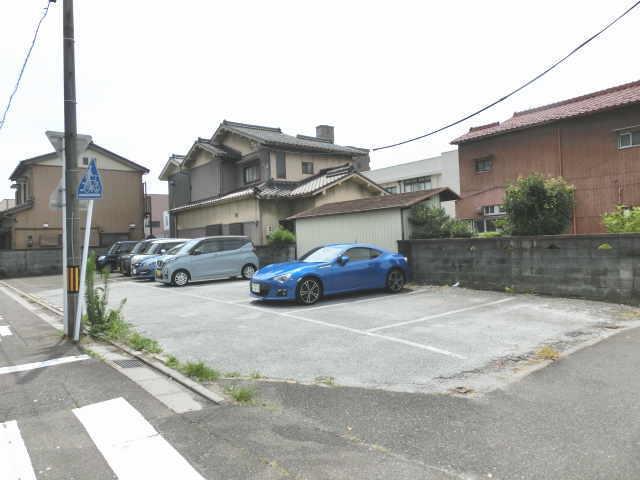 ワイズ・貴船 第2駐車場の外観・駐車場イメージ3枚目