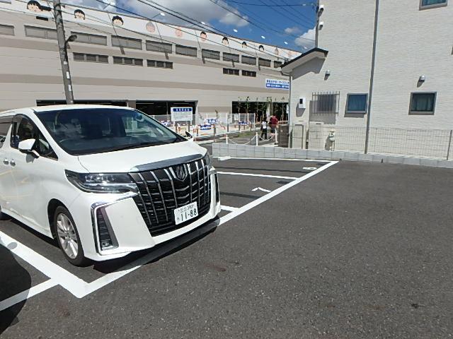 駐車場画像2枚目