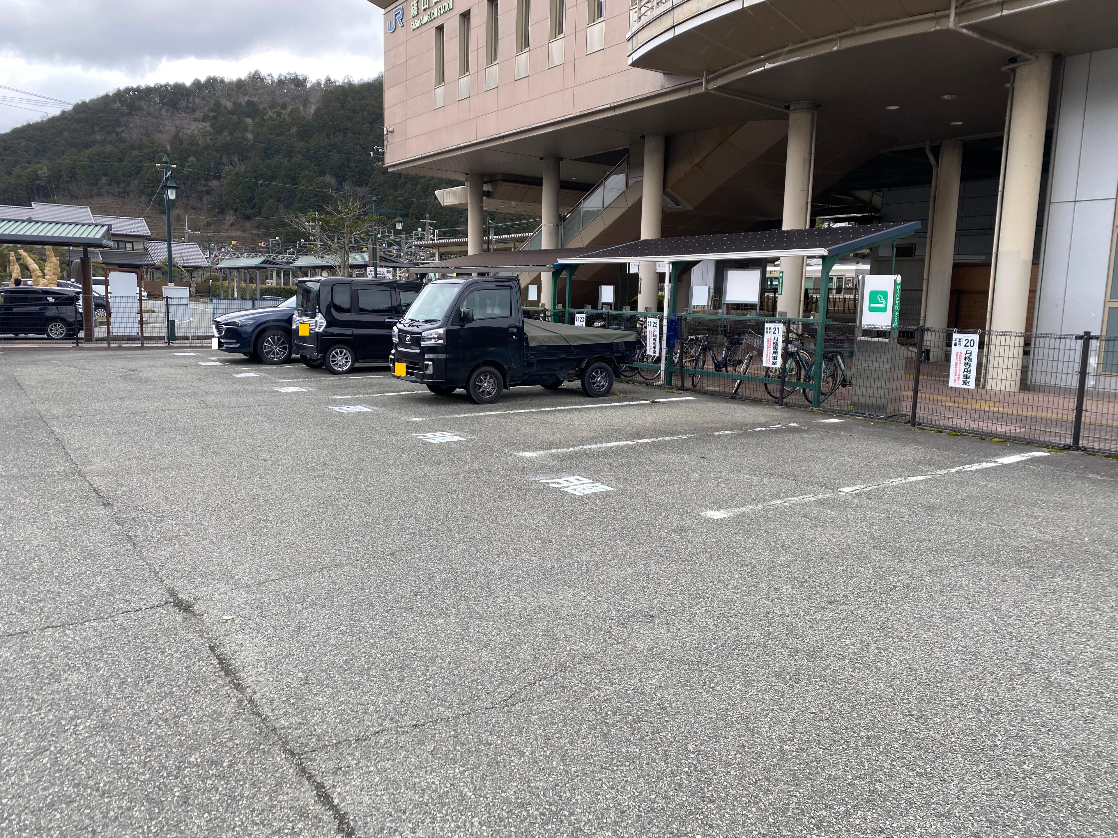 ラクピーライト篠山口駅第1の外観・駐車場イメージ1枚目