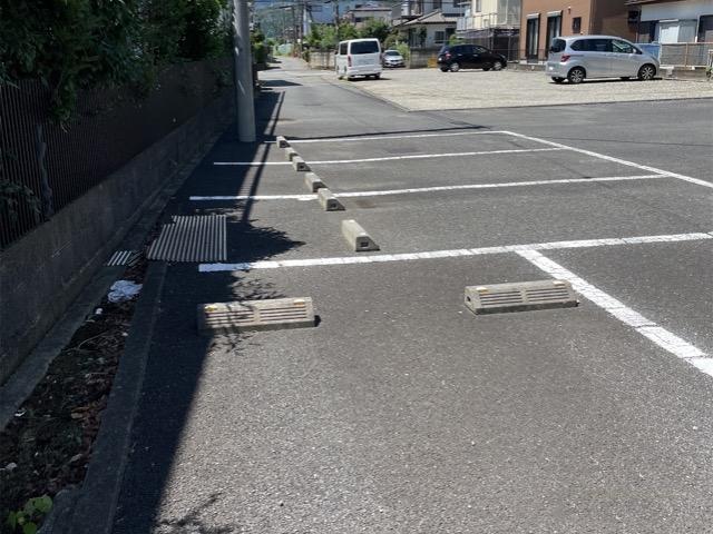アジアート(33644)の外観・駐車場イメージ1枚目