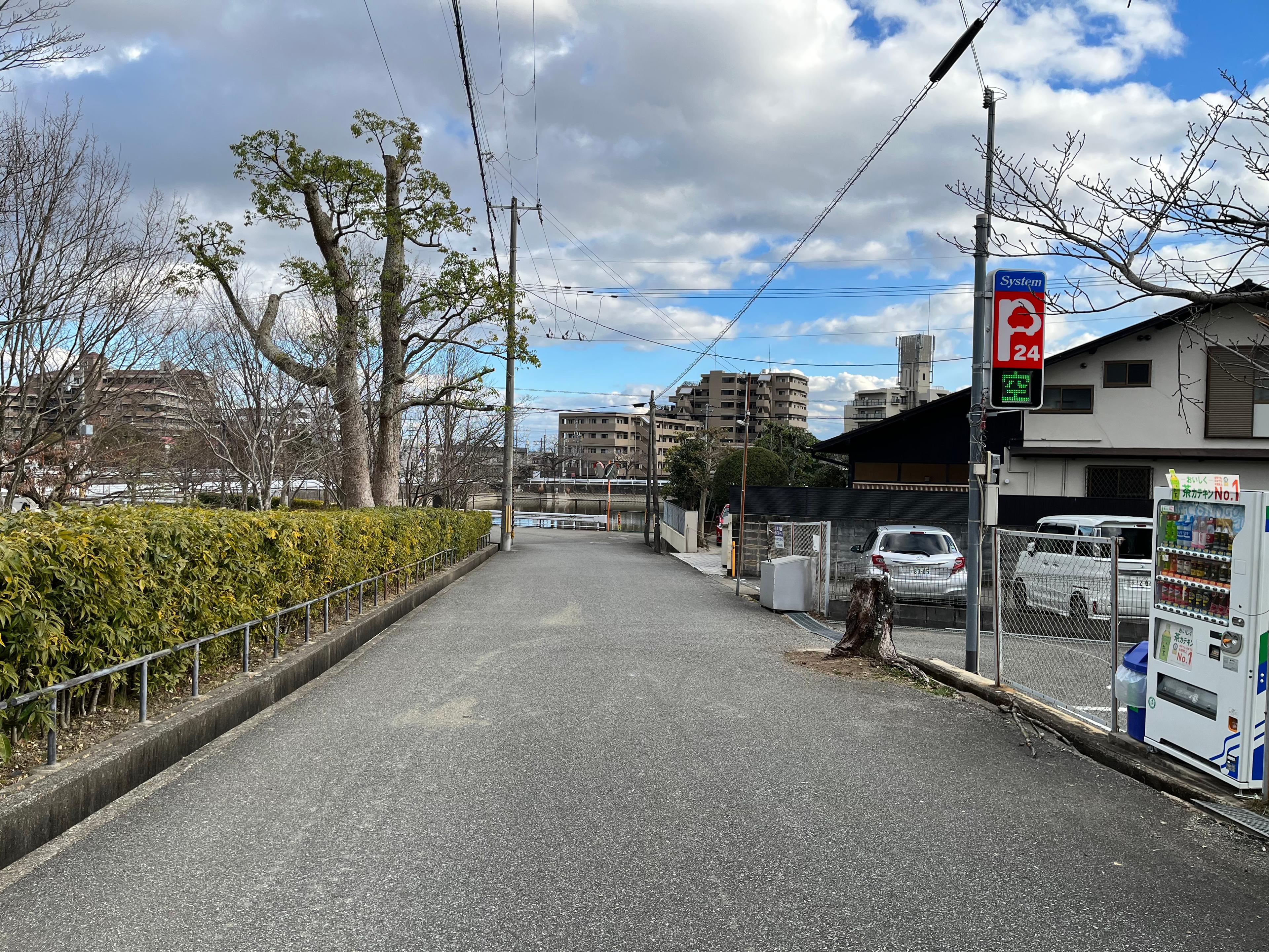 売布4丁目パーキングの外観・駐車場イメージ3枚目