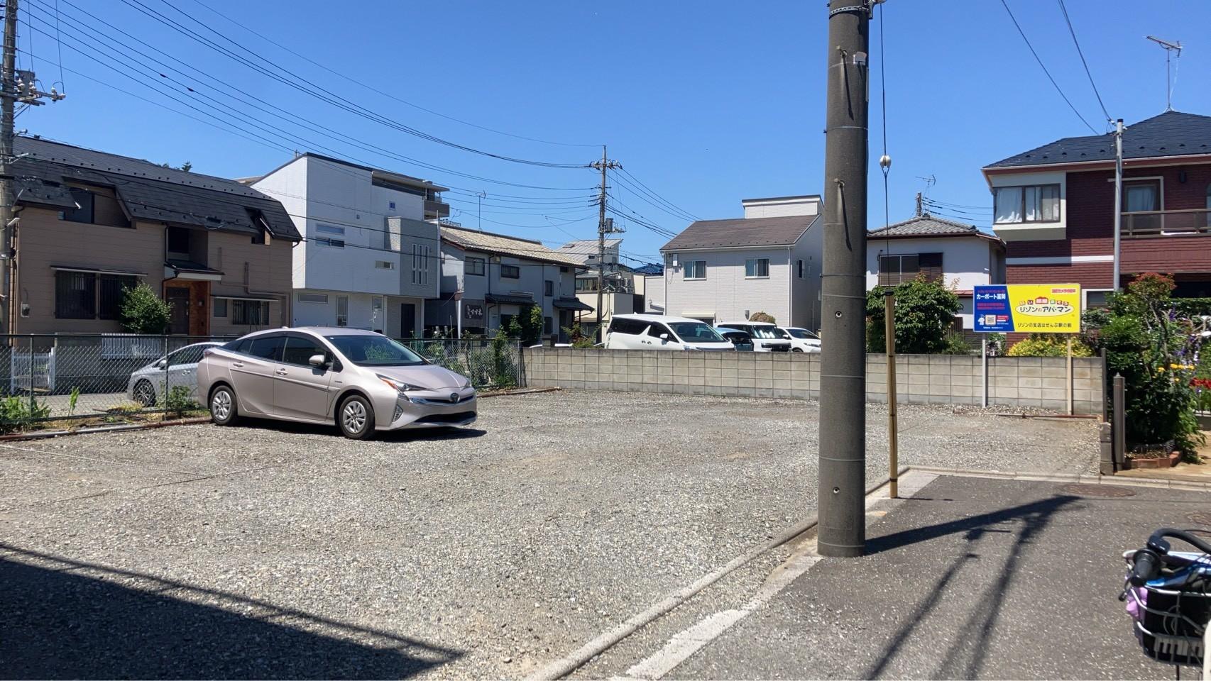 カーポート富岡の外観・駐車場イメージ1枚目