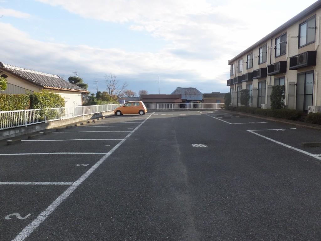 ２６番館(25607)の外観・駐車場イメージ1枚目
