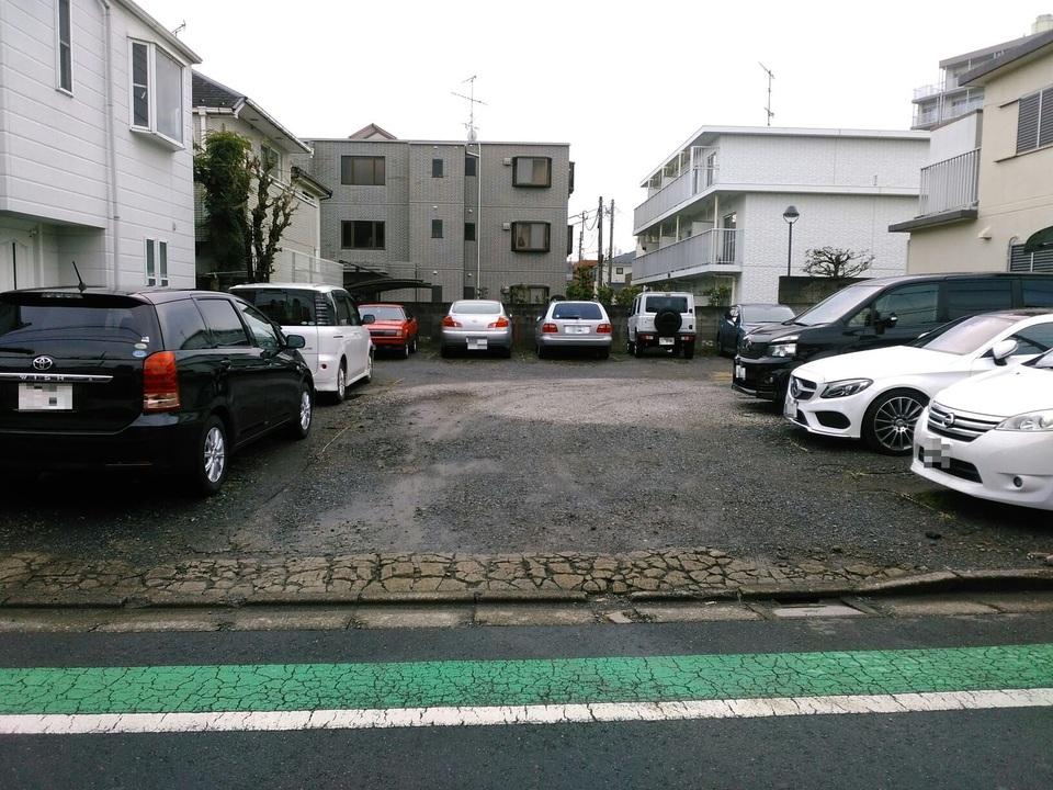 深沢４丁目の外観・駐車場イメージ1枚目