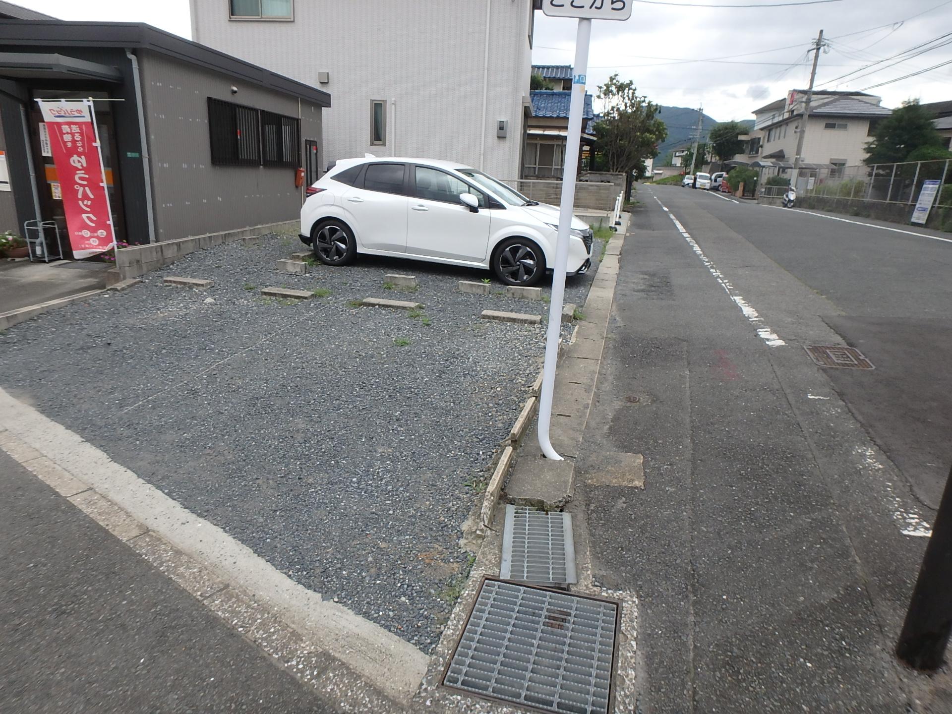 塔野パーキングの外観・駐車場イメージ2枚目
