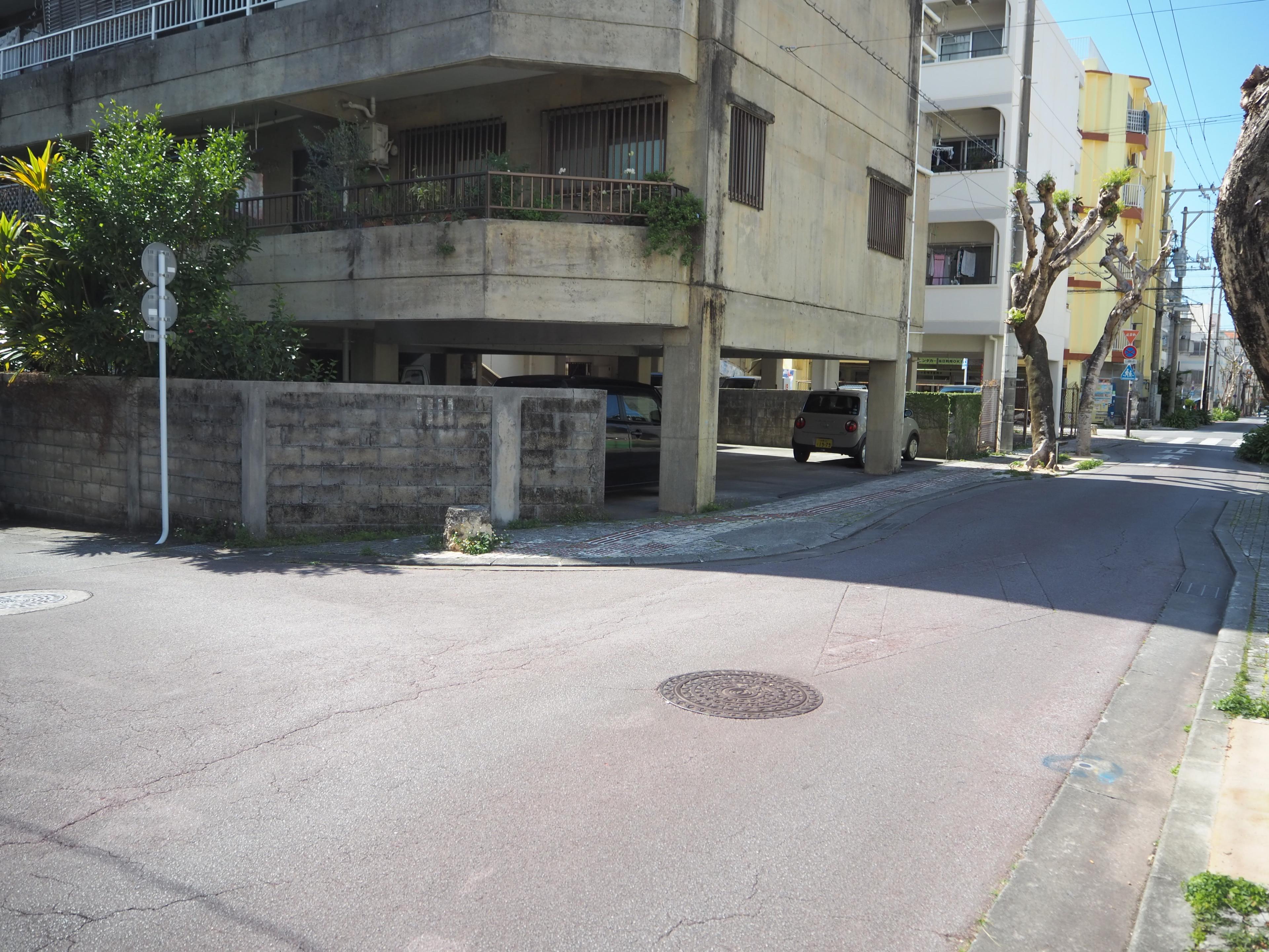 長門マンションの外観・駐車場イメージ3枚目