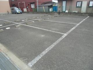 サンハイム岩切(16156)の外観・駐車場イメージ1枚目
