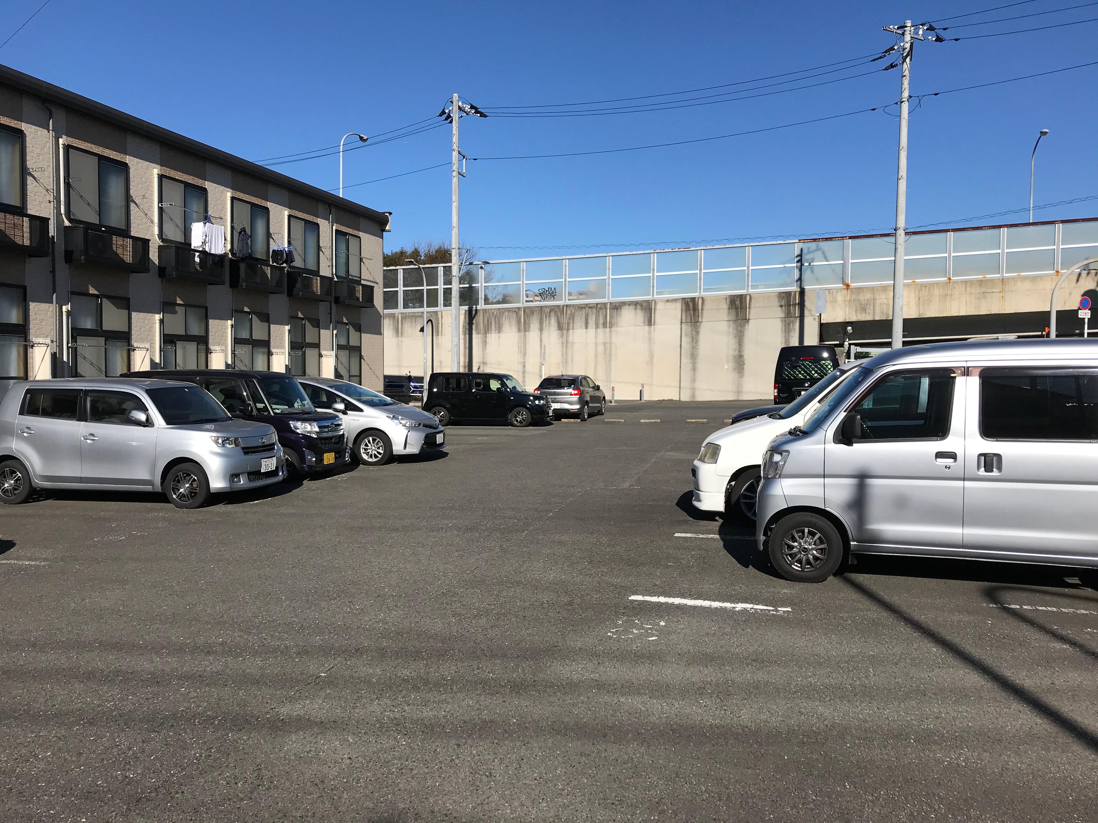 ロイアルハイツ戸塚駐車場の外観・駐車場イメージ1枚目