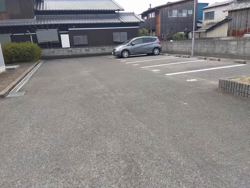 Ｇｒｏｏｖｅｒ(21217)の外観・駐車場イメージ2枚目