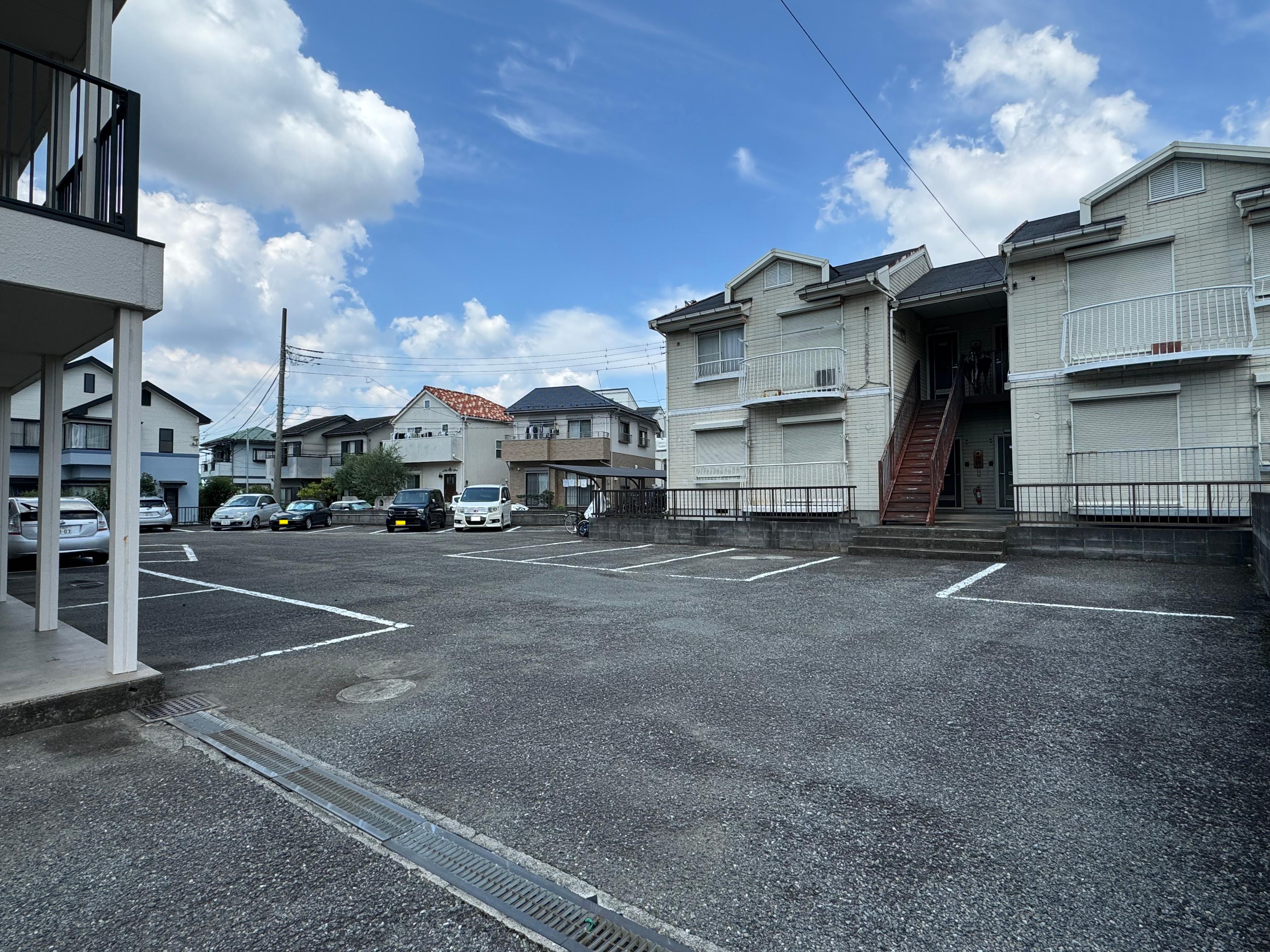 カネイチハイツ駐車場の外観・駐車場イメージ1枚目