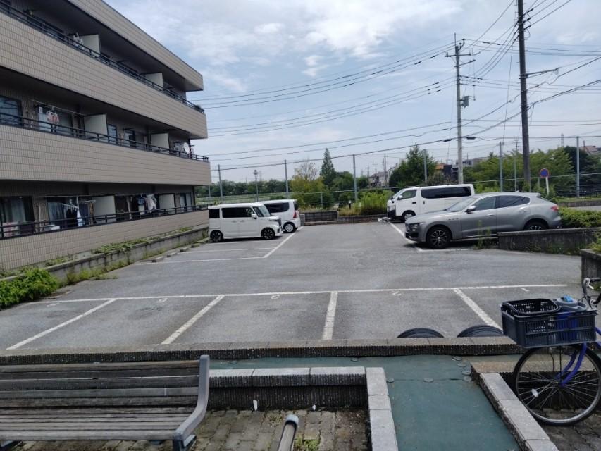 さいたま市南区大谷口駐車場（グランドール浦和Ⅰ）の外観・駐車場イメージ2枚目