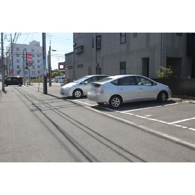 大町高架道パーキングの外観・駐車場イメージ2枚目