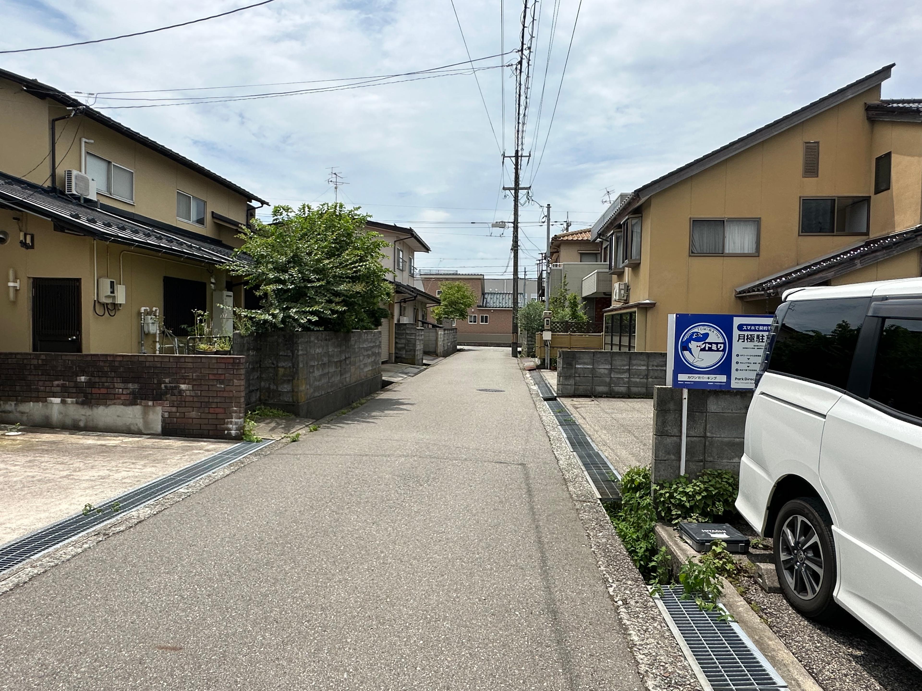カワシマパーキング（小立野）の外観・駐車場イメージ2枚目